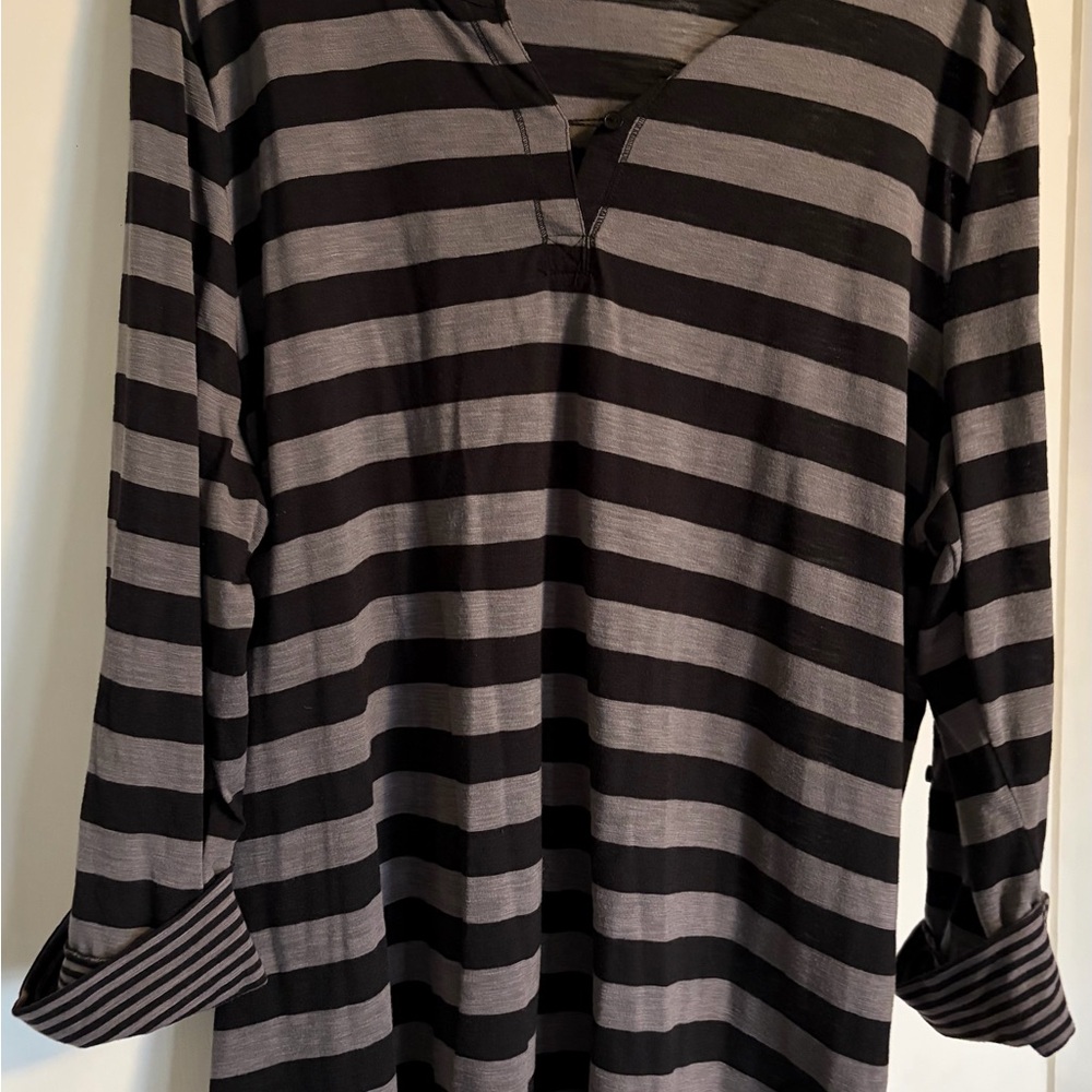 Faded Glory Long-Sleeve V-Neck Top - Black & Gray